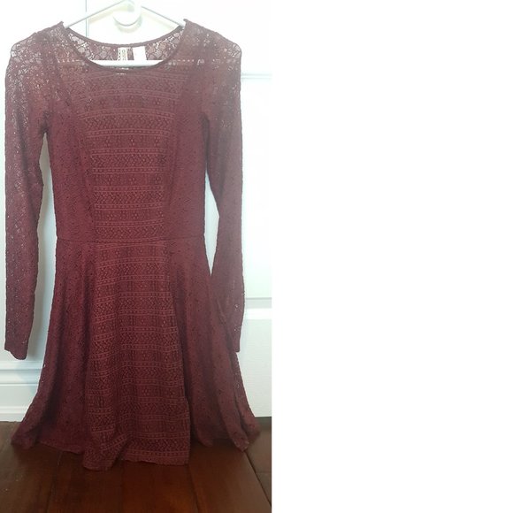 Brand new Red lace dress - Picture 6 of 8